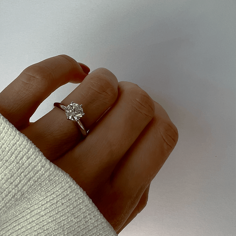 1 carat Classic Solitaire Ring Affiner Fine Jewelry