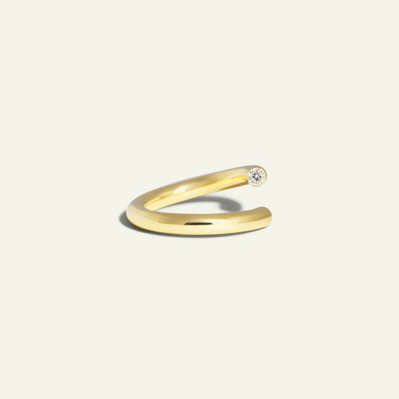Twisted Gold Ring with Hidden Gems